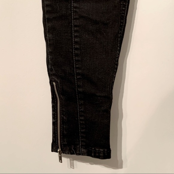 Black Jeans - Picture 4 of 10